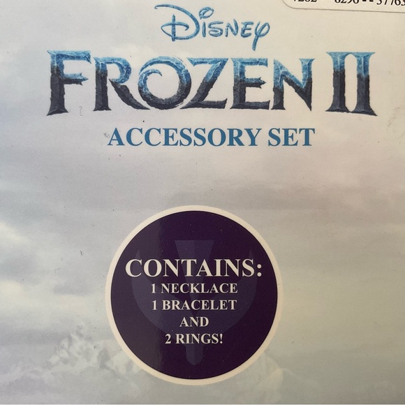 3/$12 Frozen 2 Accessory Set for Girls. Necklace, Braclet, Rings - Picture 2 of 2